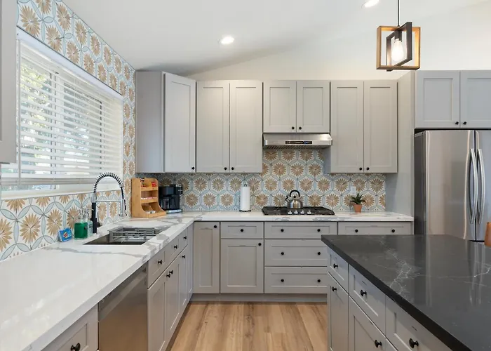 Holiday home 5 Min To Old Town, Pool, Putting Green, Bbq *