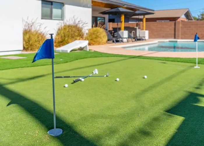 Holiday home 5 Min To Old Town, Pool, Putting Green, Bbq