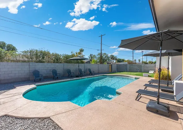 Holiday home 5 Min To Old Town, Pool, Putting Green, Bbq