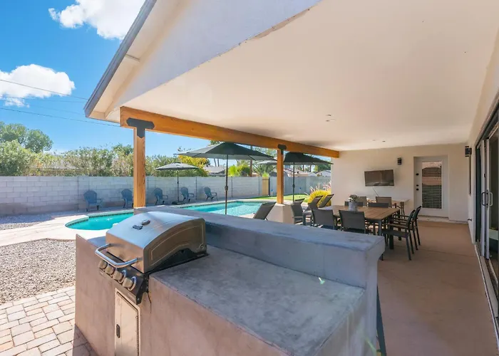 Holiday home 5 Min To Old Town, Pool, Putting Green, Bbq *